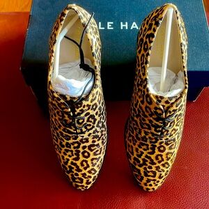 Cole Haan Women Lace Up Calf Hair Oxfords Sz 7.5
